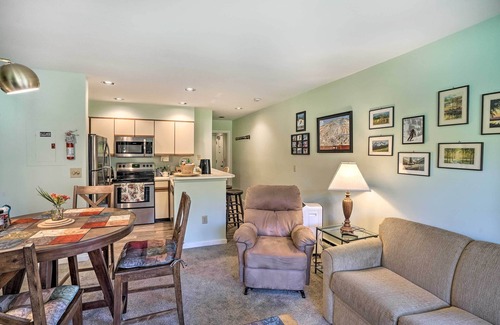 West Dover Apartment | Comfortable Dover Apartment: Walk to Mt Snow!