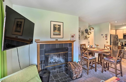 West Dover Apartment | Comfortable Dover Apartment: Walk to Mt Snow!