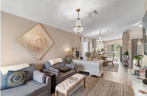 Brooksville House | Comfortable Executive Villa