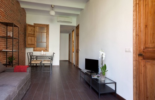 La Sagrada Familia Apartment | Comfortable family apartment with balcony