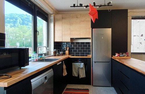 Bakuriani Ski Chalet | Comfortable Family Chalet near Crystal