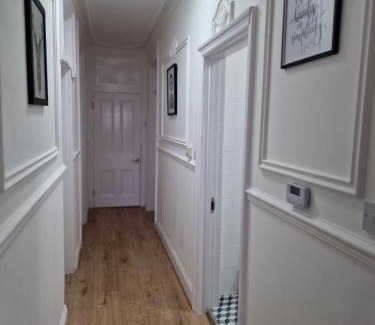 Bryanston and Dorset Square Apartment | Comfortable flat for 10 near Paddington