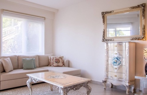 Sogucak Apartment | Comfortable Flat w Pool and Garden in Soke Aydin