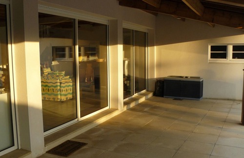 Quartier du Casino House | Comfortable House for 8 with Secure Pool, WiFi, 100m from Beach