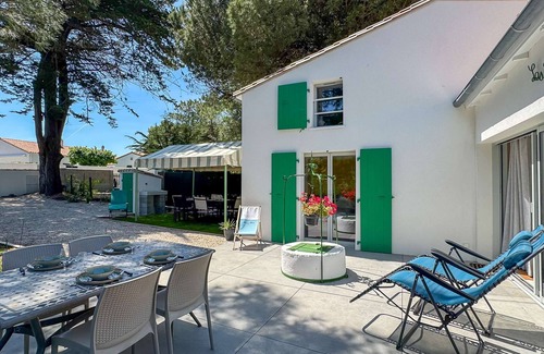 Le Bois-Plage-en-Re House | Comfortable house near the beach