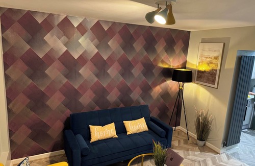Ashton-under-Lyne Apartment | Comfortable Cozy studio with all the amenities provided perfect for couple