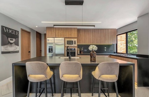 El Tesoro Apartment | * Comfortable Heaven: 3 Bed