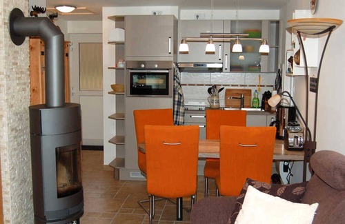 Neukalen House | Comfortable holiday home - Ferienhaus H. Winkler