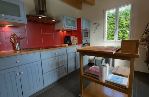 Bangor House | Comfortable Home 10 min Walk to Kerel Beach