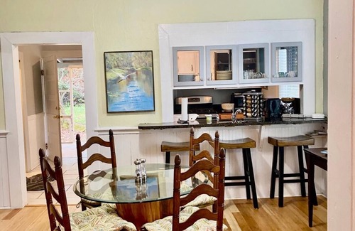 Tallahassee House | Comfortable Home Close to Downtown, Midtown, and FSU