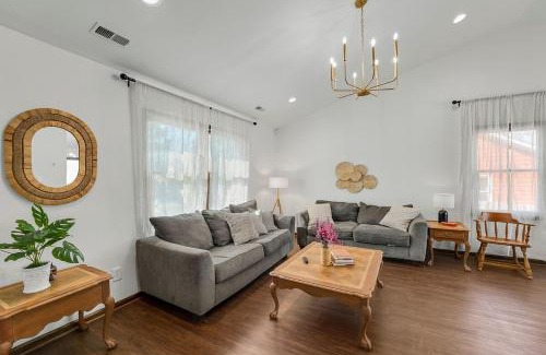 Southeast Raleigh House | Comfortable home in Raleigh w big fenced backyard