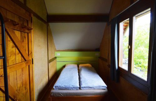 Flobecq House | Comfortable Home with Sauna
