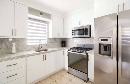 Hermosillo House | Comfortable House in Puerta Real, 3 Bedrooms with Pool