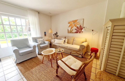 Eiderstedt House | Comfortable house Landlust for 4 with garden and terrace in Garding