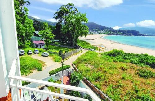 Faro House | Comfortable house with sea view in Viveiro, 200 m²