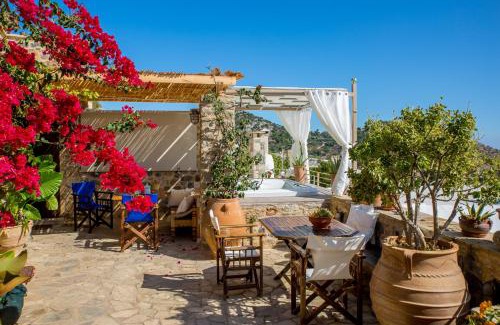 Anatoli House | Comfortable house with sea view in Anatoli + jacuzzi