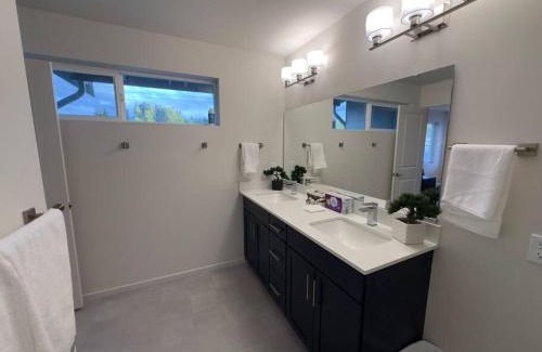 Monroe House | Comfortable lifestyle Townhouse