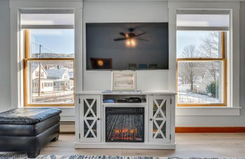 Lincoln House | Comfortable Lincoln Home Walk to Main Street!