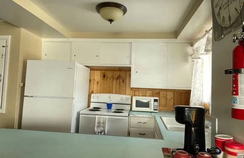 Wisdom Cabin | Comfortable lodging in the heart of the Big Hole Valley!