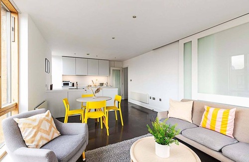 Shoreditch Apartment | Comfortable, Modern Flat in Shoreditch