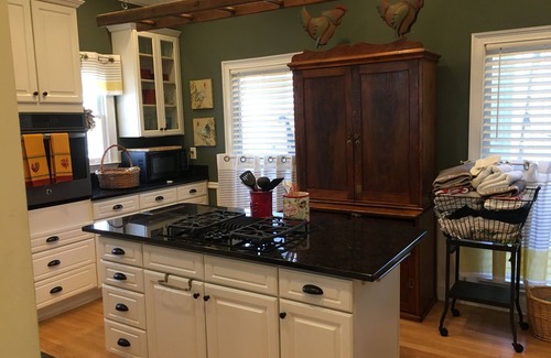 Wiley House | Comfortable Mountain Home with Access to Private Dock on Lake Burton