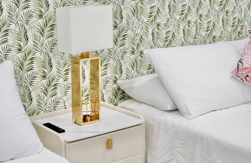 Coral Terrace Bed & Breakfast | comfortable private room