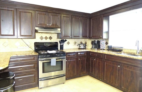 Framingham Apartment | Comfortable Renovated 3 Bed Apartment