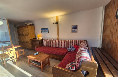 Val Claret Apartment | Comfortable renovated flat near slopes and shops with Wifi in Tignes