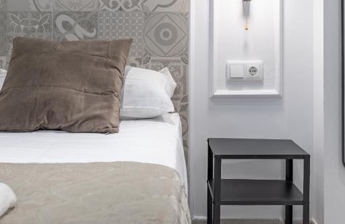 La Petxina House | Comfortable Room close to City Centre