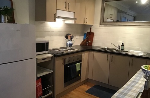 St Ives Apartment | Comfortable, safe, quiet one bedroom granny flat; walk to shops and buses