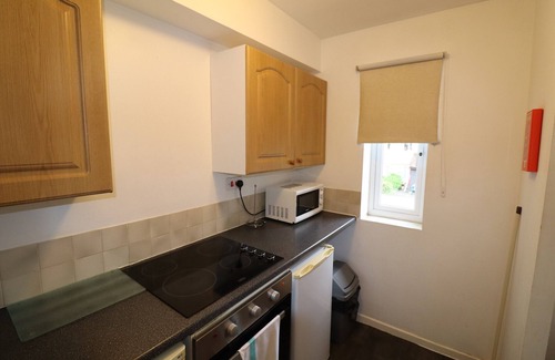 Bracknell Apartment | Comfortable Studio Apartment in Bracknell