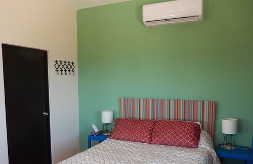 El Sargento Cottage | Comfortable Studio Casita Fully Equiped with Deck and Seaview
