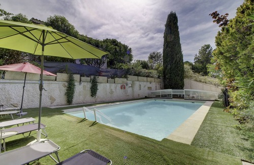 Aubagne Apartment | Comfortable studio in villa with swimming pool