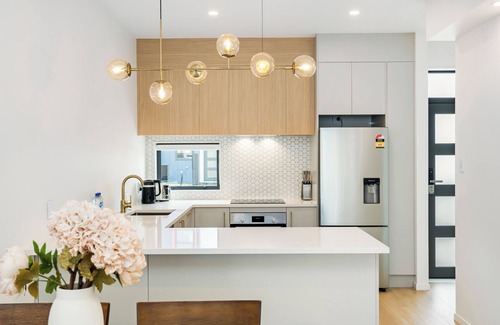 Auckland Central Business District House | Comfortable Two- Bedroom Townhouse with garden Unit 3