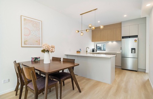 Auckland Central Business District House | Comfortable Two- Bedroom Townhouse with garden Unit 3