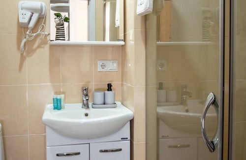 Sololaki Apartment | Comfortable two-bedroom apartment in Sololaki, near Liberty Square