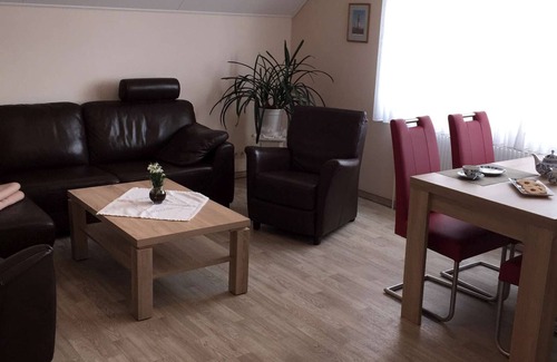 Borkum Apartment | Comfortable vacation apartment with garden and terrace
