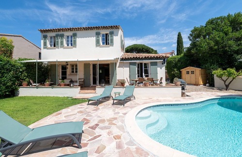 La Garde Villa | Comfortable villa 10 minutes from the beach
