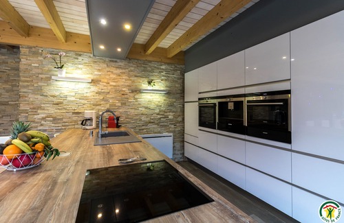 Saint-Mamet House | Comfortable villa, air conditioning, 3 bedrooms, 3 bathrooms, garden