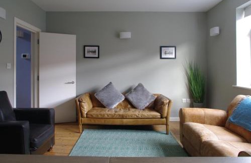 Waterloo Apartment | Comfortable Waterloo Home Near Thames