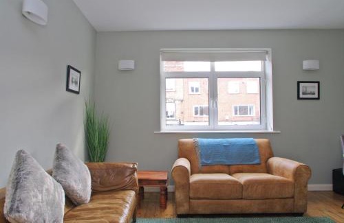 Waterloo Apartment | Comfortable Waterloo Home Near Thames