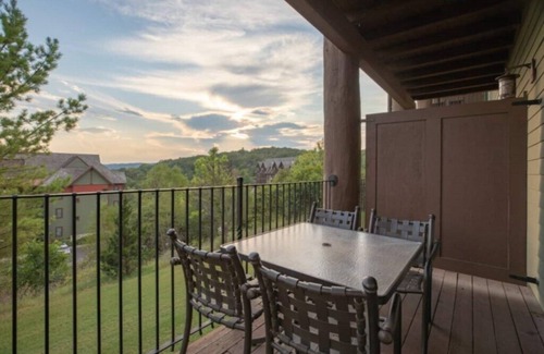 Big Cedars Apartment | Comfortable Wilderness Club at Big Cedar, Studio