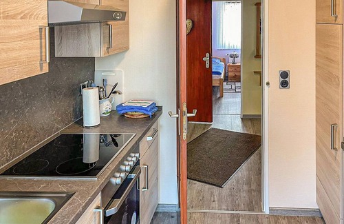 Klushof Apartment | Comfortably and cozily furnished vacation apartment with a large south-facing balcony, located in th