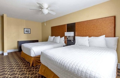 Corte Madera Hotel | Comfortably Furnished 1BR Suite | Landmarks Nearby | Kitchen | Parking | Pool