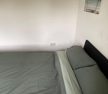 Hacton House | ComfortVilla