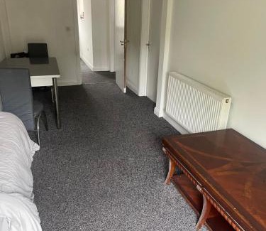Hacton House | ComfortVilla LR