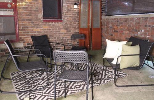 Detroit Apartment | Comfy 1Bed With Full Patio! Free Parking Fast WiFi