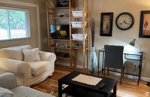 Lakewood Apartment | Comfy 2 Bedroom Apartment #1