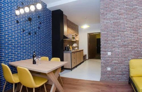 Chugureti Apartment | Comfy 3 Apartment house for 9 people