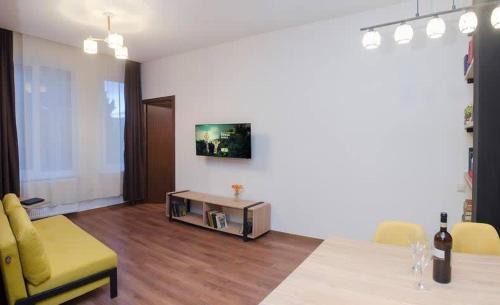 Chugureti Apartment | Comfy 3 Apartment house for 9 people